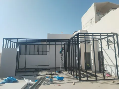 ملاحق وغرف سندوتش بنل